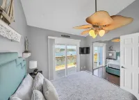 Waterfront Views! 3 Br Walk to Beach, Pool, Dock