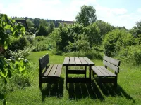 Quietly located holiday home with a natural garden, 500m from the lake and the forest Hotels in Templin