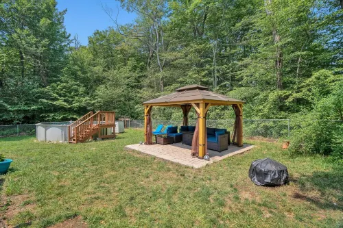 15% off monthly stays/Fall Vibez