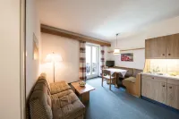 Apartments Obermayr: Apartment with outdoor pool and indoor pool