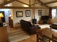 Superb converted Old Dairy, spacious, well equipped in quiet rural location