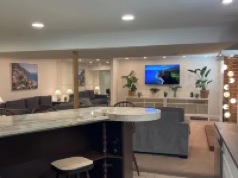 Home in Perry Hall area Hotels in White Marsh