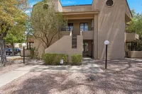 NEW Renovated Luxury Condo at the Tanque Verdes