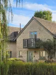 Juniper House Cottage in the Cotswolds on award winning Lower Mill Estate.