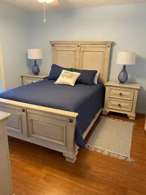 Beachside Ground-Floor Getaway!Tons of amenities and a short walk to the beach!