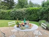 Your home away from home in the heart of Burgundy.