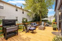 Cream City Lounge Parking AC Patio Pets Sleeps 11 Hotels in 