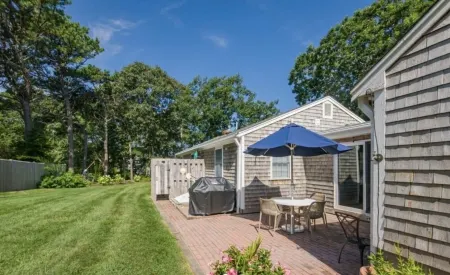 Walk to your Private Beach- Linens Included! Modern Coastal Charm!