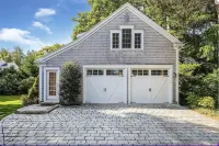 Gorgeous home in historic downtown Sandwich with hot tub/sauna
