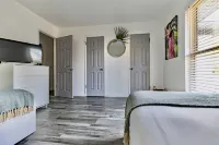 Cute Apartment Close to Frank Brown Park, Pier Park, and 5 Blocks from the Beach Hotels in der Nähe von Gulf Crest Condominiums