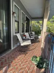 Kalua Lake Loft - NEW!   1 Bedroom / 1.5 Bath Overlooking Lake Dora