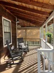 Peaceful pet & family friendly MotherLode Cabin - steps to historic Sutter Creek
