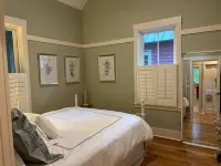 "Nauti-Jayne" coastal cottage in Historic Old Town Bluffton Hotels in Bluffton