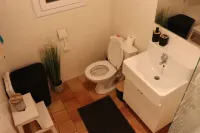 Vacation home France * with 2 bathrooms, spacious private garden & Golf course around the corner Hotels in Écuras