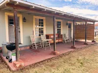 Casa Hermosa. The Starlight and King suite. 2 units for 1 price. Hotels in Fort Davis