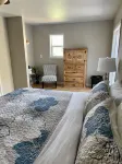 Northern Comfort - private, quiet, lake view, mountains