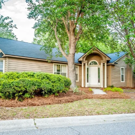 Ranch near beaches, downtown, Shem Creek, Old Village