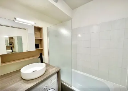 Caporizon - Erosoa-face au Golf-T1 Cosy-Heated pool Отели в г. Сибур