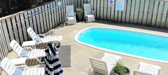 new listing, OCEANSIDE, Saltwater Pool, Family Friendly - Quiet cul-de-sac Hotéis em Duck