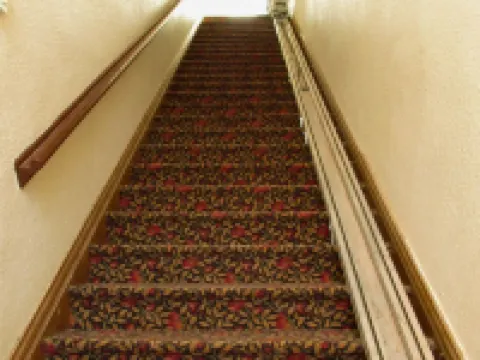 Come Stay for a Night or a Few - No Cleaning Fee 温泉村酒店