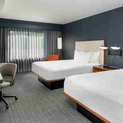Courtyard Danbury Rooms