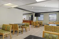 Quality Inn & Suites Morrow Atlanta South - breakfast