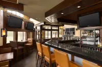 DoubleTree by Hilton Hartford - Bradley Airport - bar