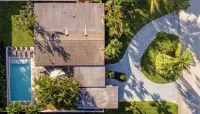 unique & modern • heated saltwater pool • 3mi to beach & steps to wilton dr