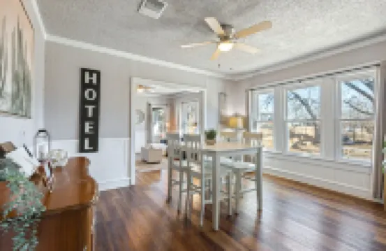 Cute Cottage close in Downtown Waco close to Magnolia, Baylor Uni., Cameron Park