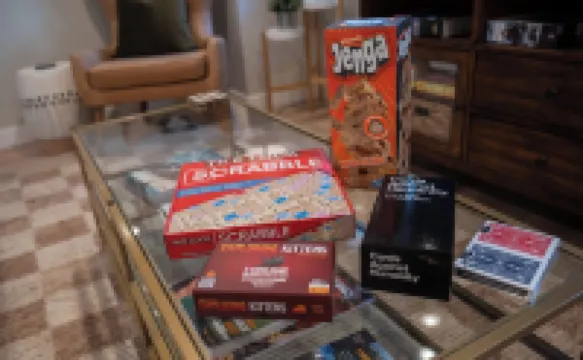 Relaxing Modern Basement Suite w/Private Entrance