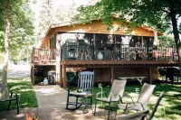 Beautiful Home on Lake Washington - Pontoon Included with Rental!