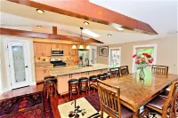 Luxury Downtown Penthouse - walk to track, restaurants, spas and so much more!