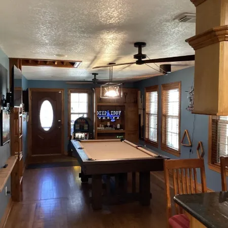 ConRoy's Chickasaw_Sleeps 20_Family gatherings_celebrations_or just hanging out