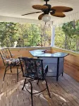 Captain Bob's Lake House - 3-Star
