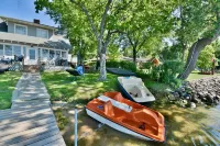 Classic Lk Le Homme Dieu Cottage! Level sand beach!