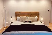 Luxurious/Private-Heated Pool, Hot Tub & Tennis/Golf/Ski in-Ski Out Mnt. Creek Walpack Center Methodist Church 주변 호텔