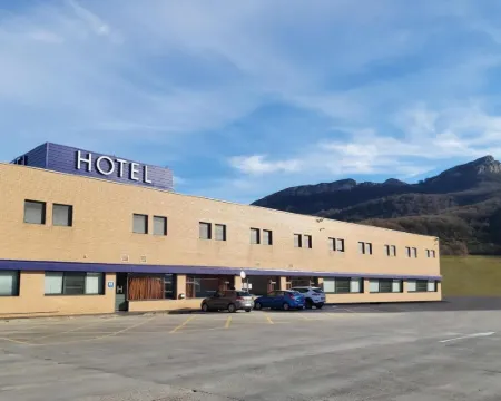 安達穆聖羅曼酒店 阿拉瓦省酒店