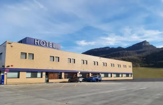 安達穆聖羅曼酒店