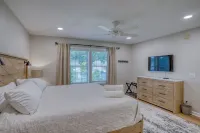3Br Retreat w. Dock Access, Near Rehoboth Beach and Steps to the Bay! Hotels near Wilson Dunes Condos