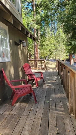 Charming cabin with WiFi in Mi-Wuk Village