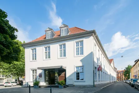 Best Western Plus Hotel Stadtpalais Отели рядом с достопримечательностью «Крепость Данквардероде»