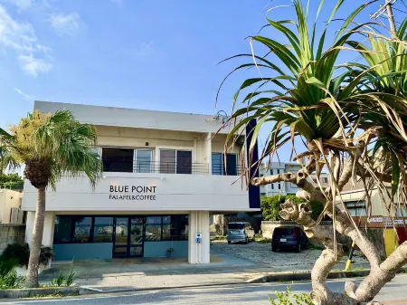 Ocean Front Condo Blue Point Okinawa Отели рядом с достопримечательностью «Senaha Beach»