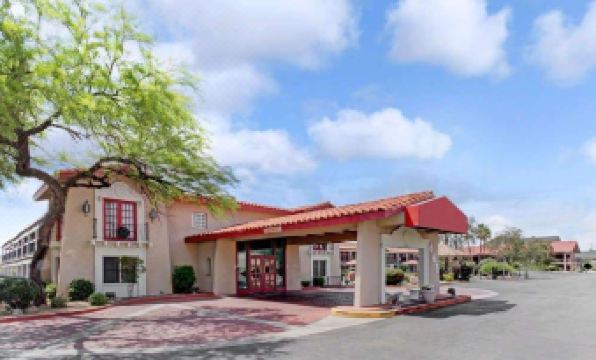 Days Inn by Wyndham Tucson City Center