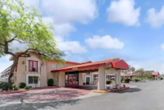 Days Inn by Wyndham Tucson City Center