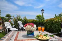 The Rose Garden: Your Piece of Amalfi - Just 5 Steps in!