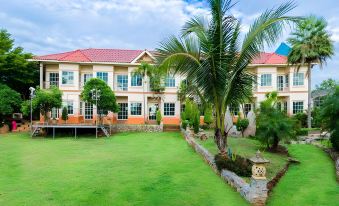 Suannoina Resort