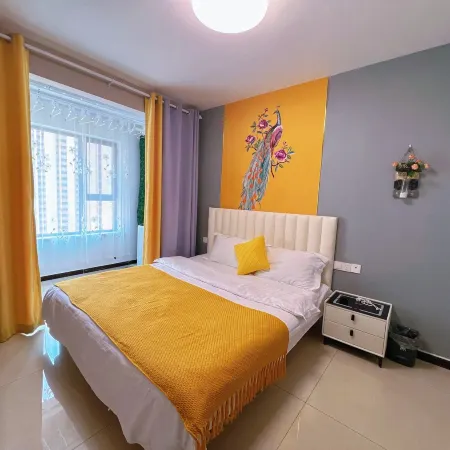 Yue'an Homestay (Xihuan South Street)