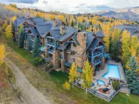 NEW!  Spectacular True Ski In Out, Hot Tub, Pool,  Bear Paw Bachelor Gulch!