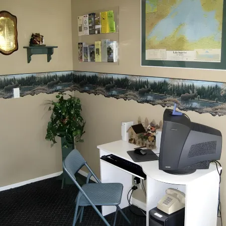 Budget Host Inn