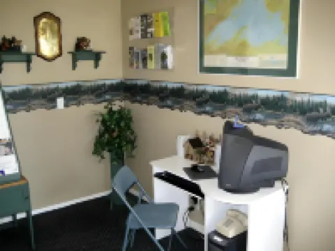 Budget Host Inn